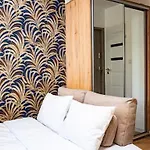 Apartamento Mala Kawalerka Spokojna Okolica, Swietny Dojazd Varsovia