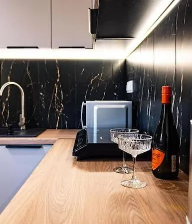 Апартаменты Mala Kawalerka Spokojna Okolica, Swietny Dojazd